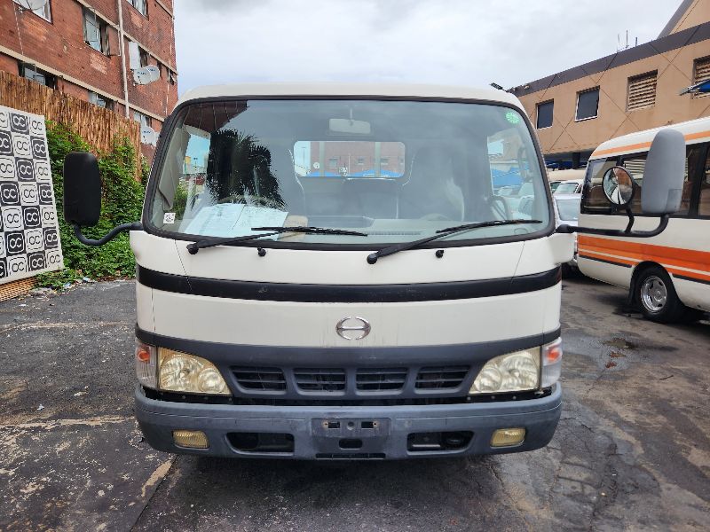  28287  HINO DUTRO  2003  