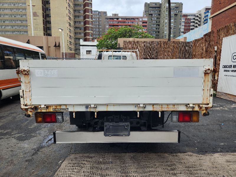  28287  HINO DUTRO  2003  