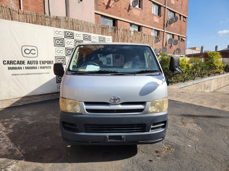 28308  TOYOTA HIACE  2005 