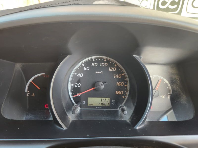  28308  TOYOTA HIACE  2005  