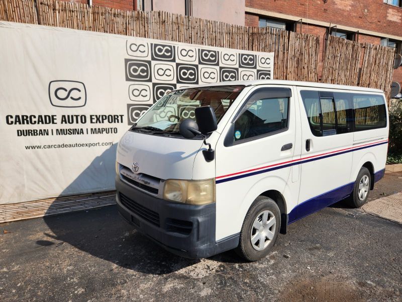 28326  TOYOTA HIACE  2005