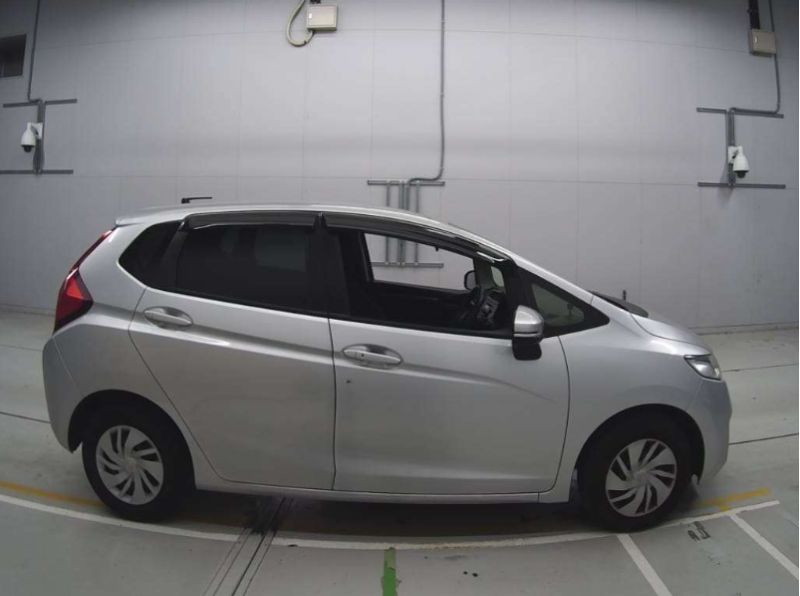  28351  HONDA FIT  2015  