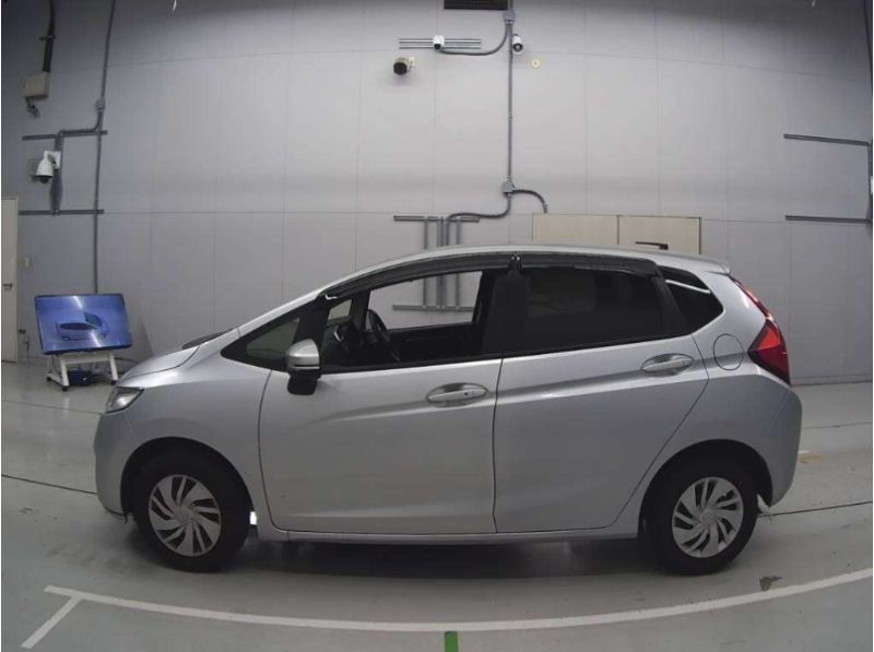  28351  HONDA FIT  2015  