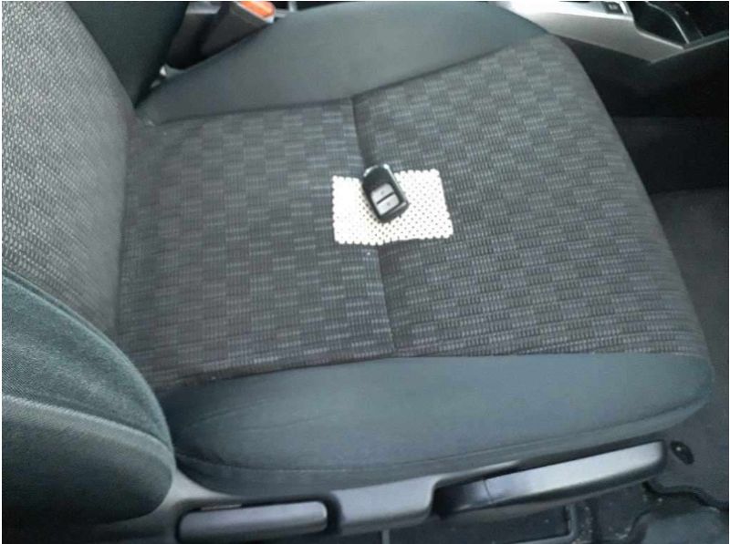  28351  HONDA FIT  2015  