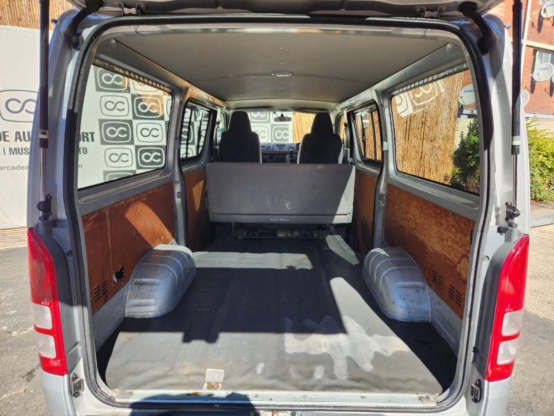  28362  TOYOTA HIACE  2006  