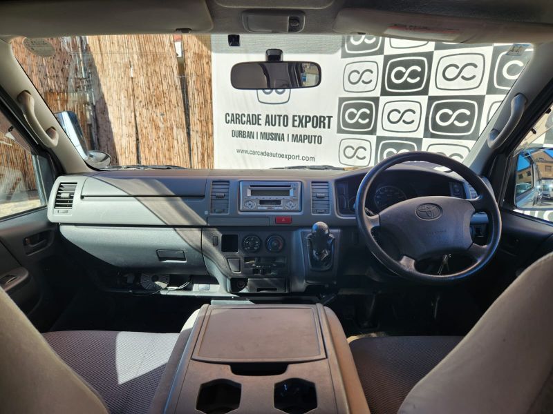  28362  TOYOTA HIACE  2006  