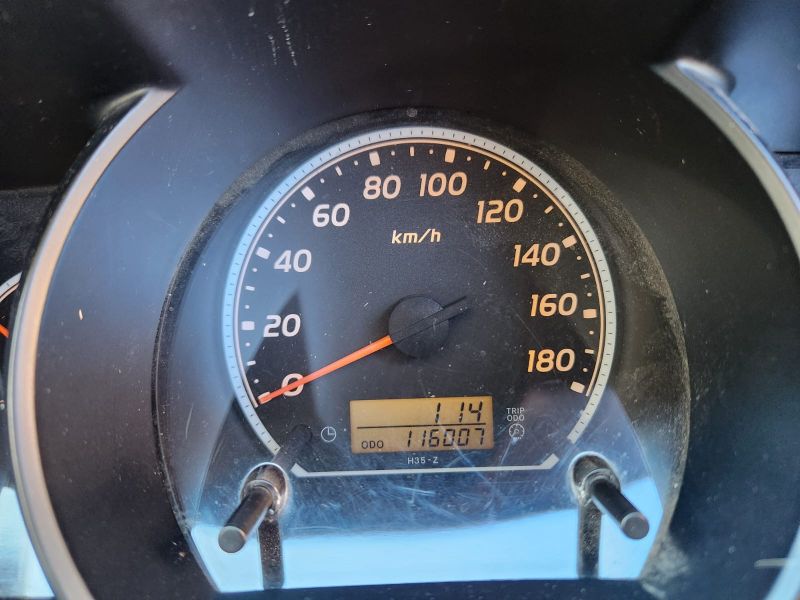  28362  TOYOTA HIACE  2006  