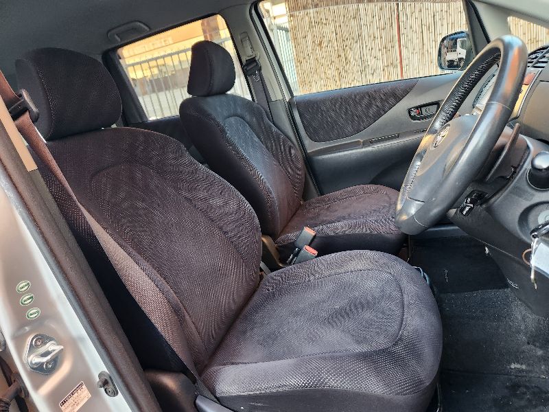  28403  TOYOTA RACTIS  2006  