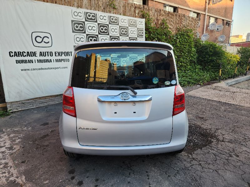  28403  TOYOTA RACTIS  2006  