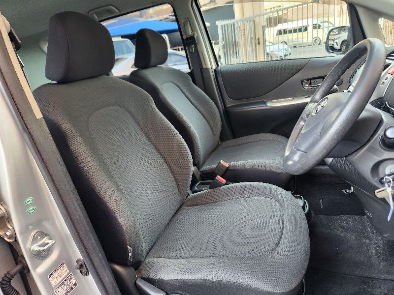  28449  TOYOTA RACTIS  2009  