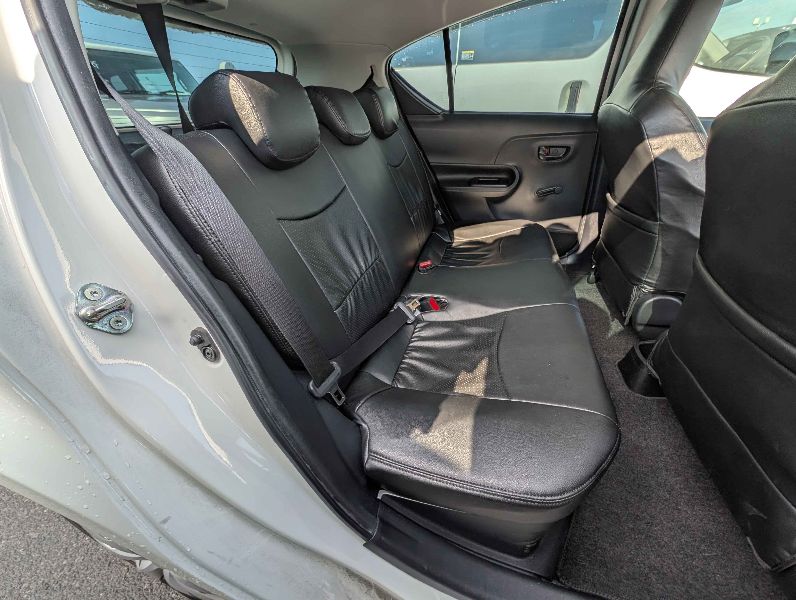  28465  TOYOTA AQUA  2016  