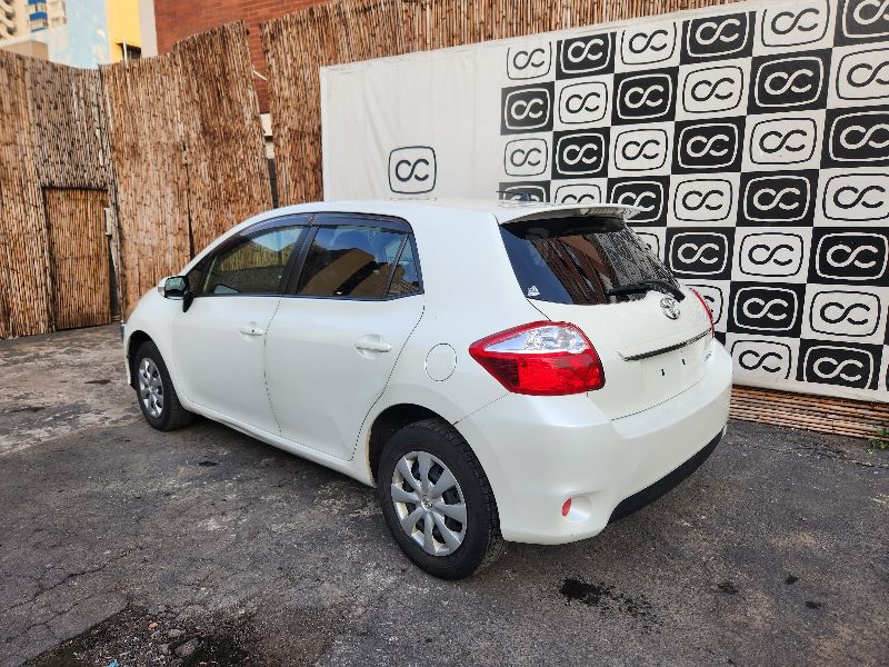  28486  TOYOTA AURIS  2012  