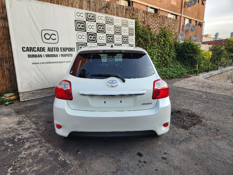  28486  TOYOTA AURIS  2012  