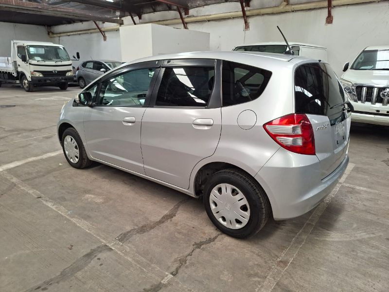 28499  HONDA FIT  2008  