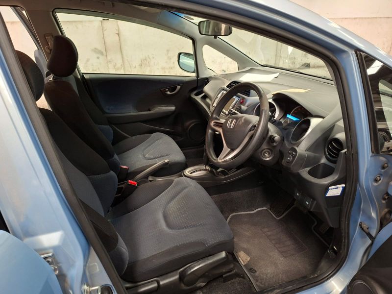  28500  HONDA FIT  2008  