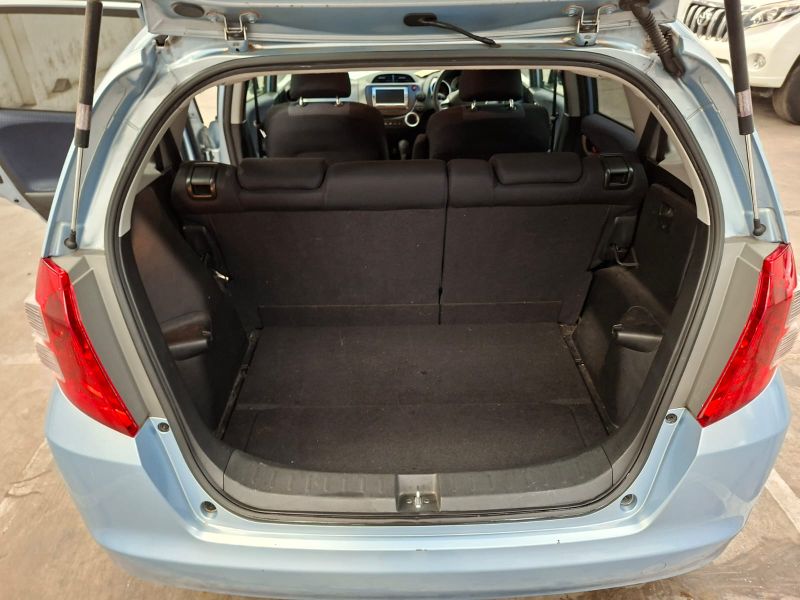  28500  HONDA FIT  2008  