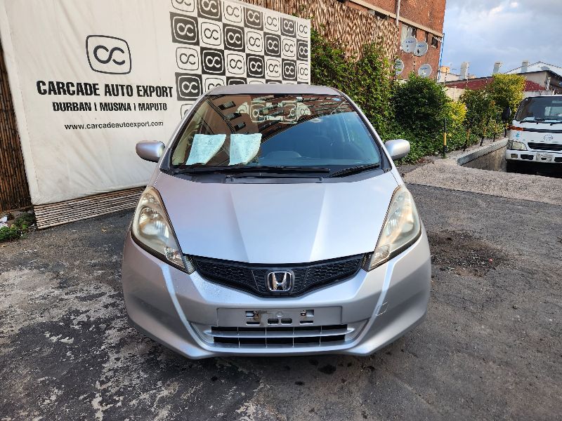 28501 HONDA FIT 2012