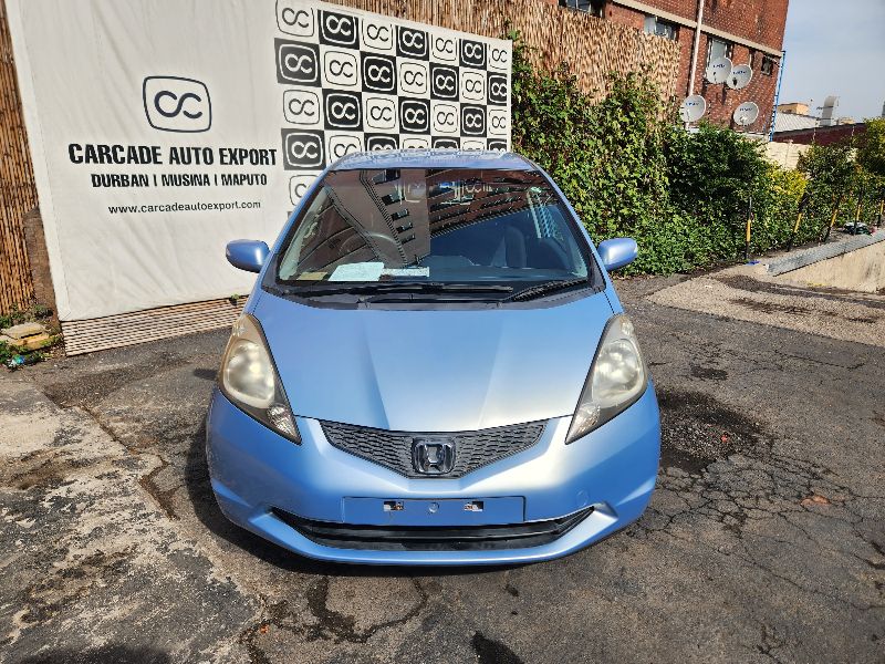 28518 HONDA FIT 2010