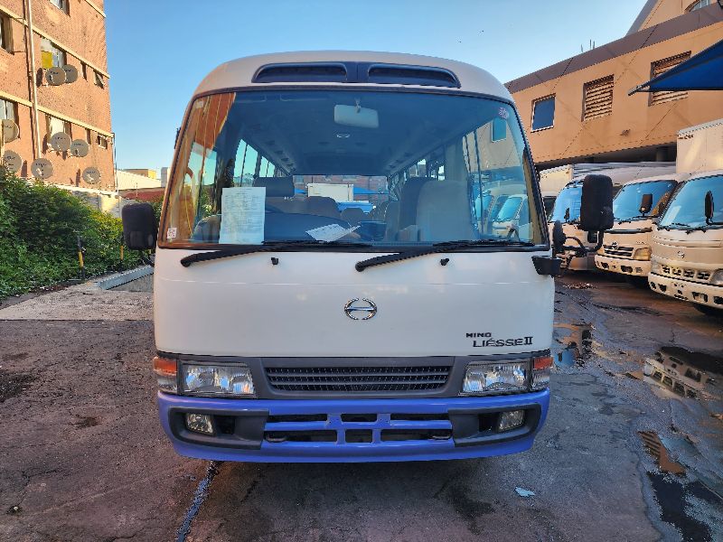  28523  HINO LIESSE BUS  2005  