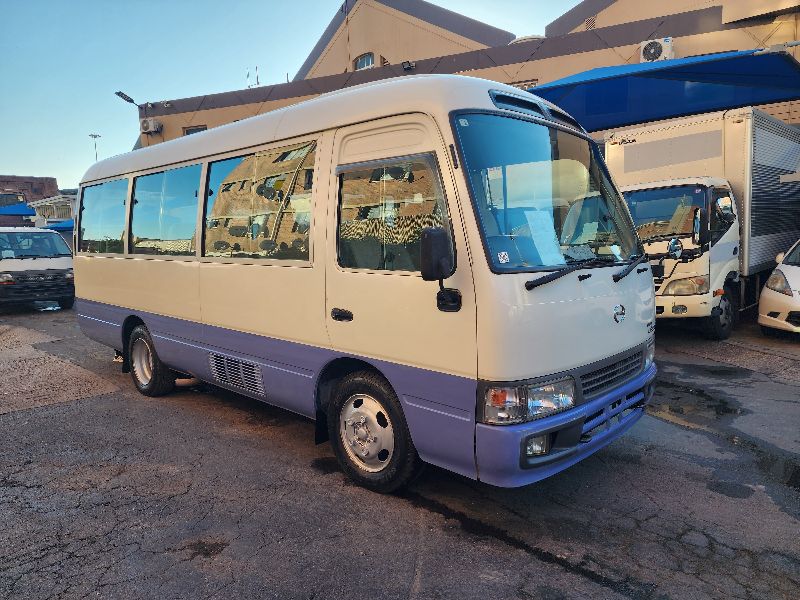  28523  HINO LIESSE BUS  2005  