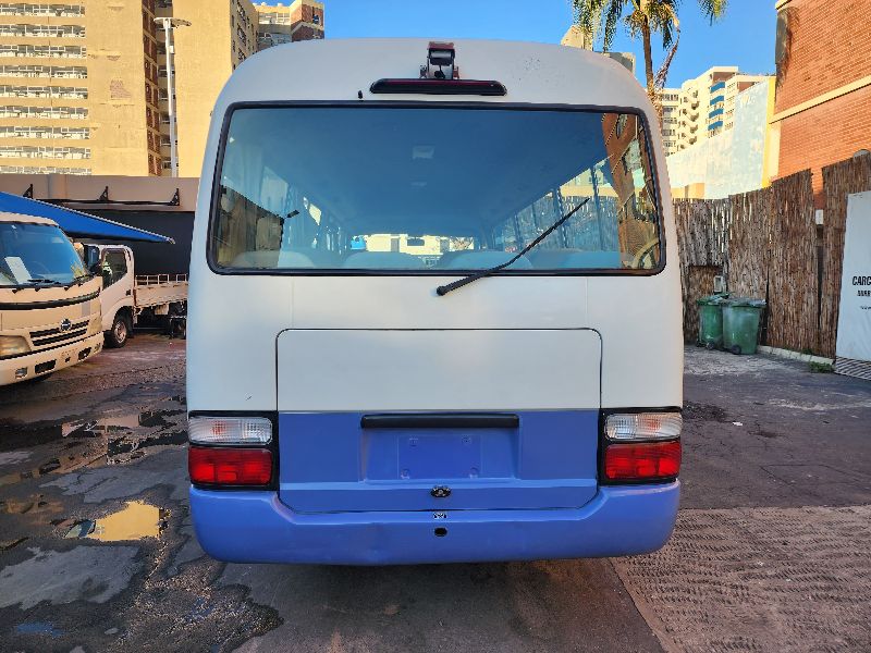  28523  HINO LIESSE BUS  2005  