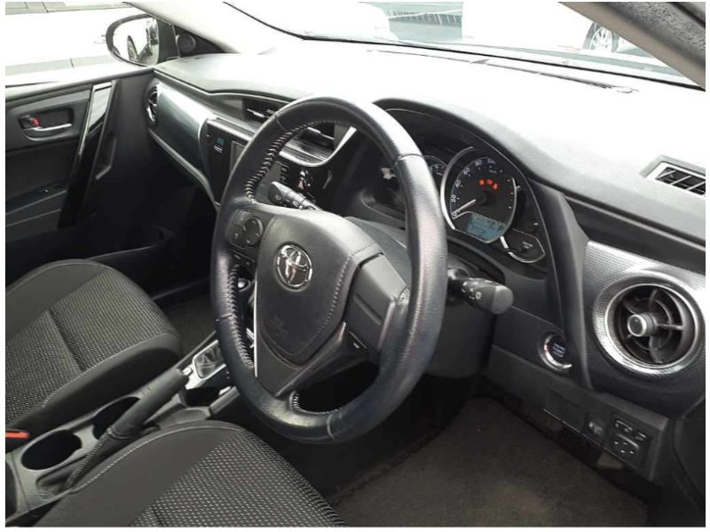  28549  TOYOTA AURIS  2016  