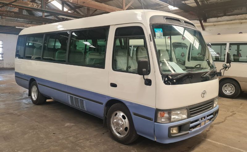 28558 TOYOTA COASTER 2004
