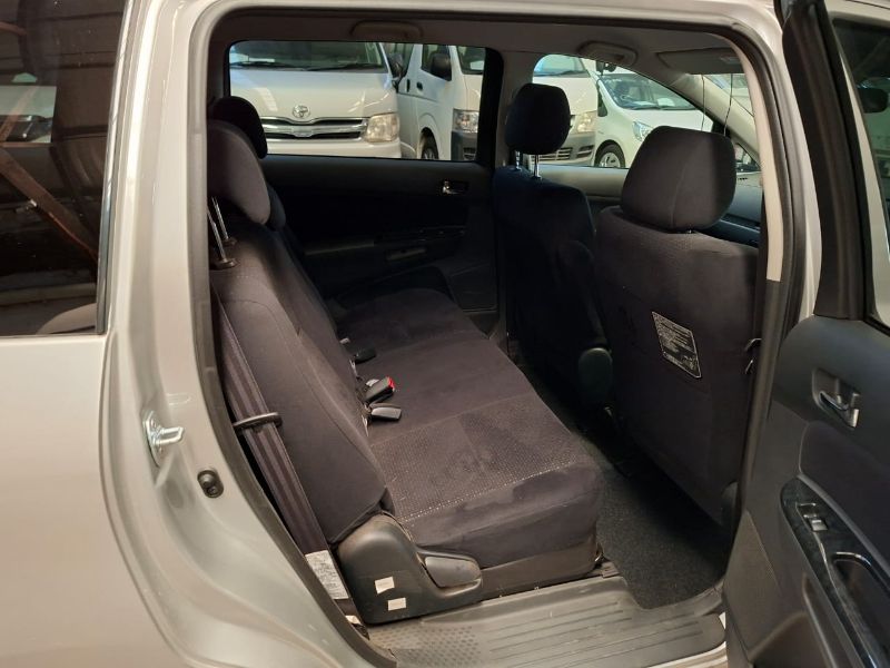  28587  TOYOTA WISH  2006  