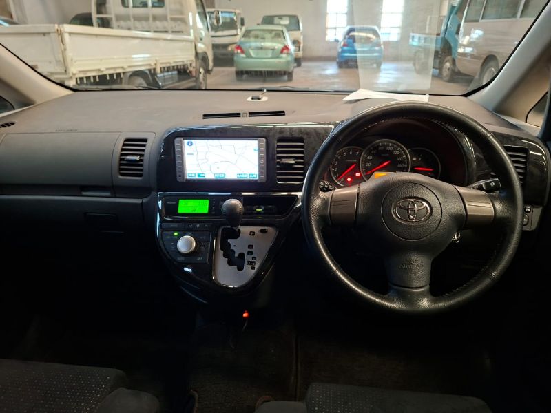  28587  TOYOTA WISH  2006  