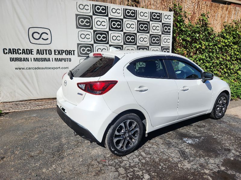  28588  MAZDA DEMIO  2016  