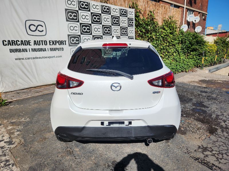  28588  MAZDA DEMIO  2016  