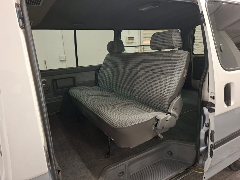 28597  TOYOTA HIACE  1998