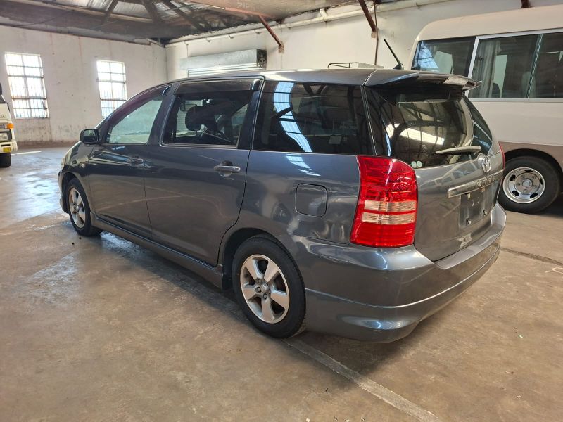  28618  TOYOTA WISH  2003  