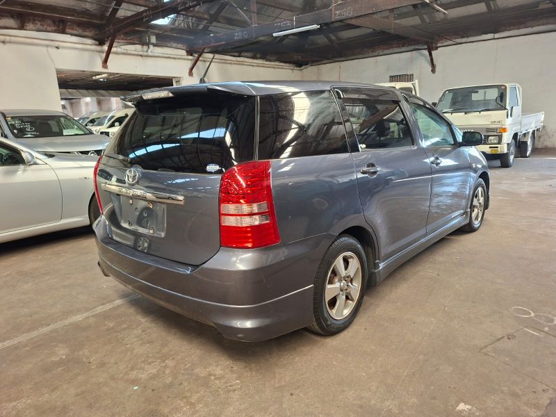  28618  TOYOTA WISH  2003  