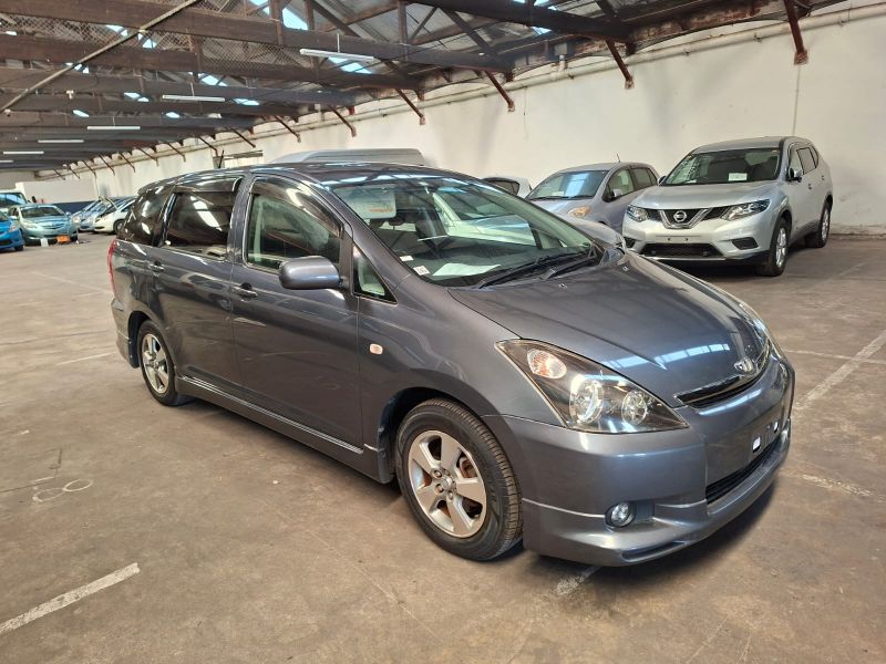  28618  TOYOTA WISH  2003  