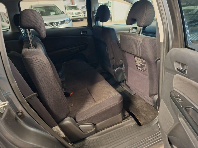  28618  TOYOTA WISH  2003  