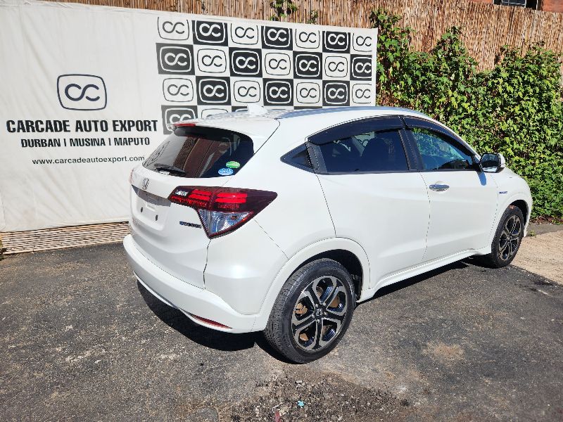  28621  HONDA VEZEL  2015  