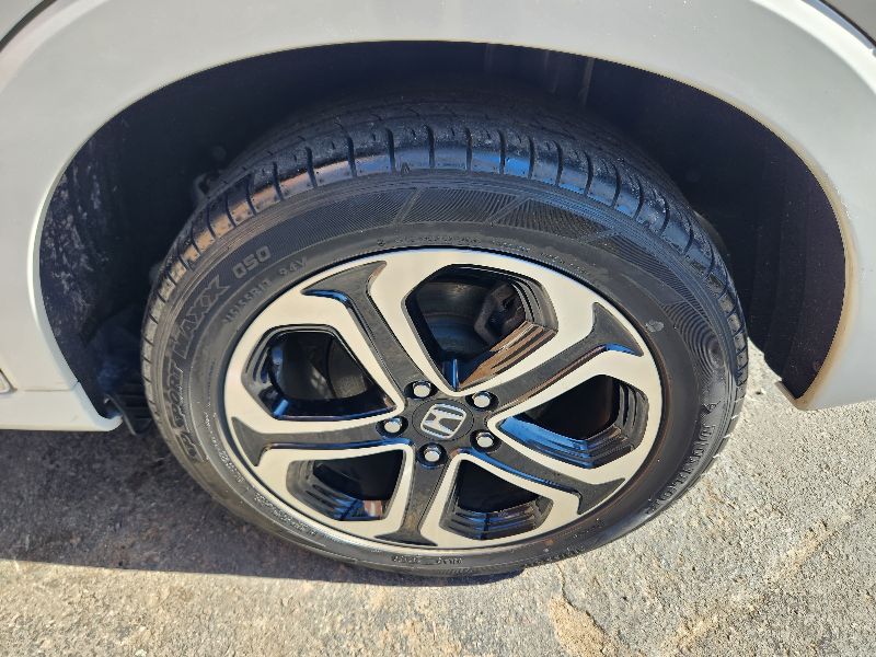  28621  HONDA VEZEL  2015  