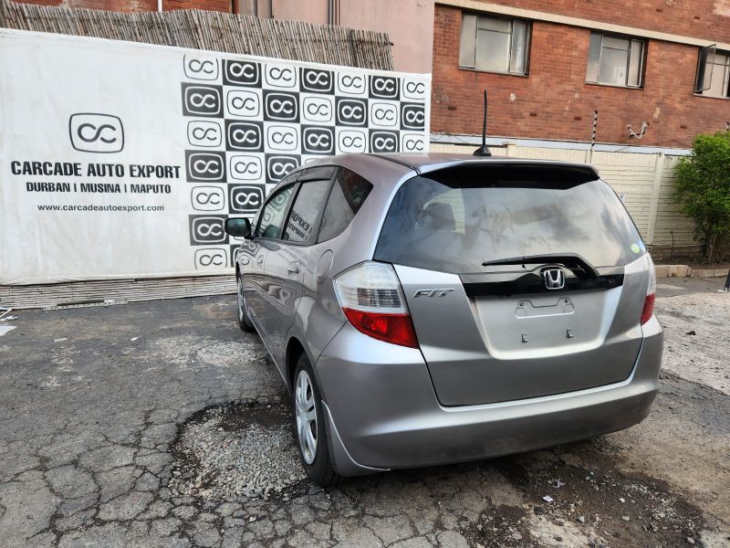  28624  HONDA FIT  2010  