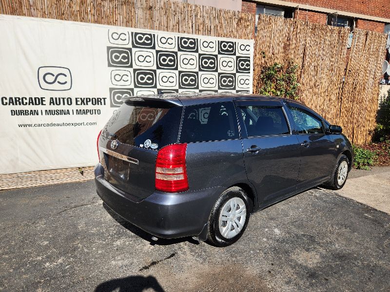  28627  TOYOTA WISH  2004  