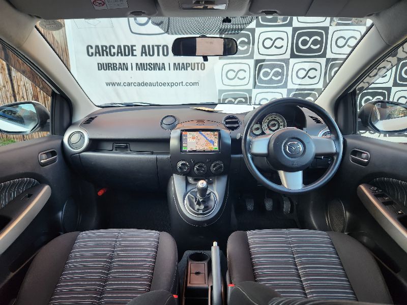  28644  MAZDA DEMIO  2011  