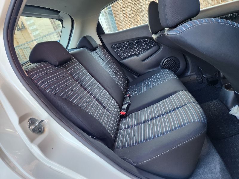  28644  MAZDA DEMIO  2011  