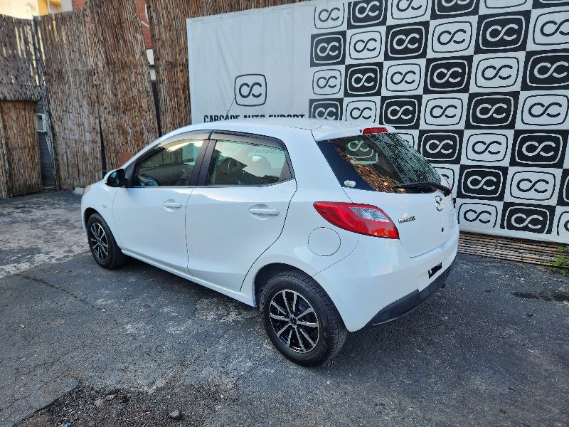  28644  MAZDA DEMIO  2011  