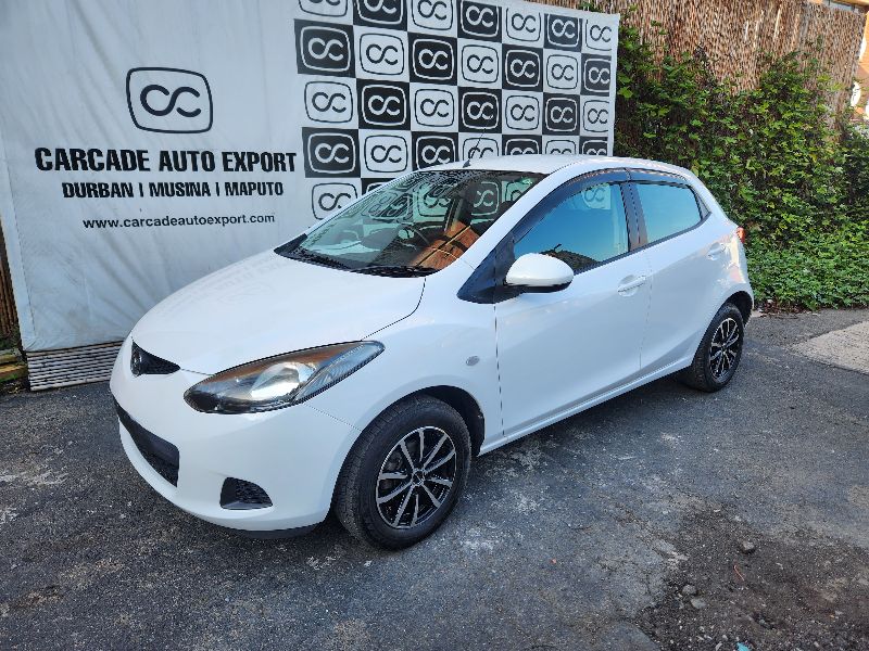  28644  MAZDA DEMIO  2011  
