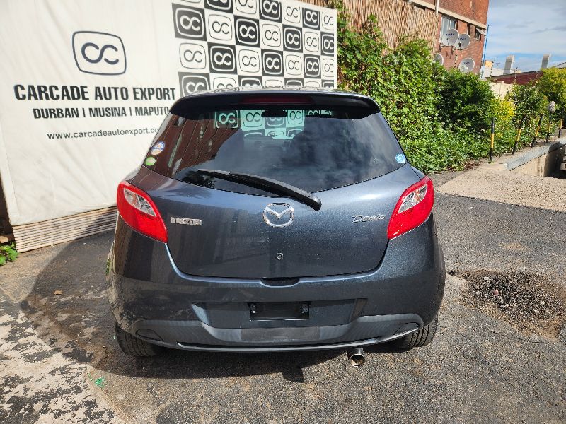  28649  MAZDA DEMIO  2010  