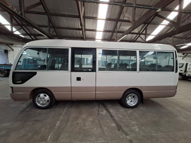  28653  TOYOTA COASTER  1995  
