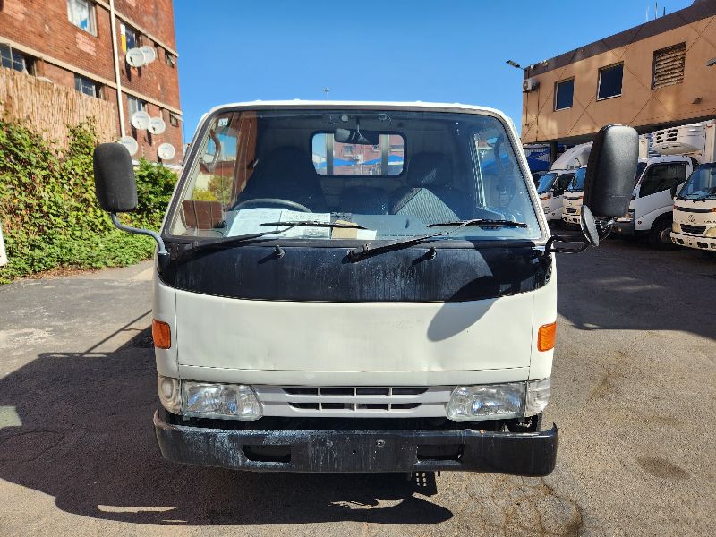 28667 TOYOTA DYNA 1995