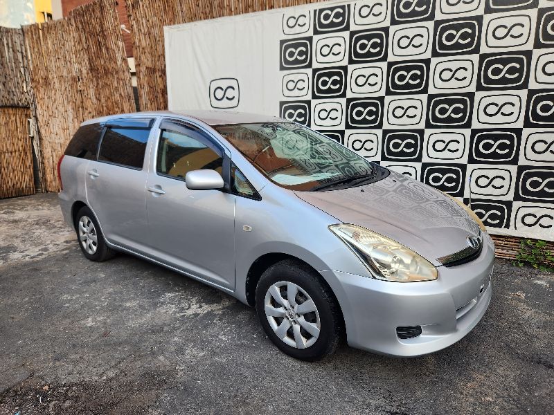  28672  TOYOTA WISH  2005  