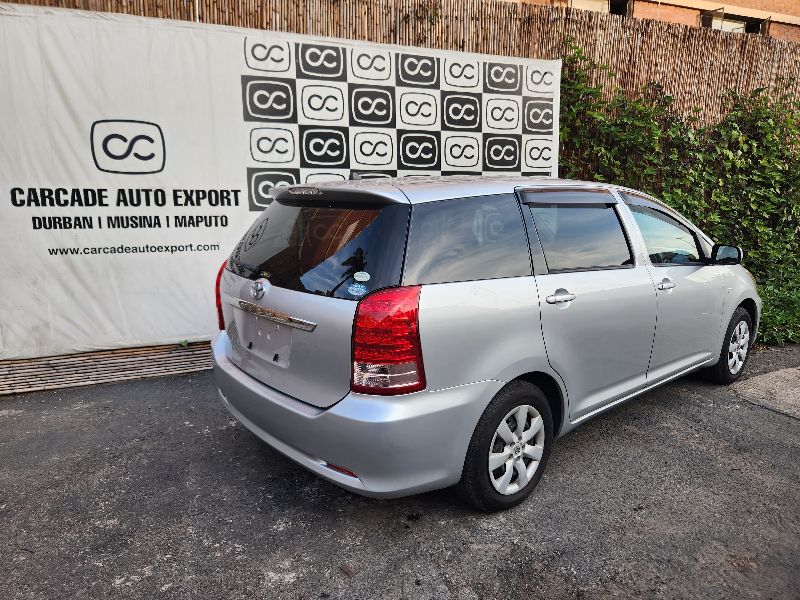  28672  TOYOTA WISH  2005  