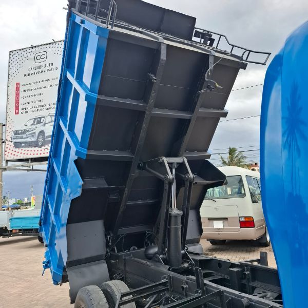  28674  HINO RANGER  2000  